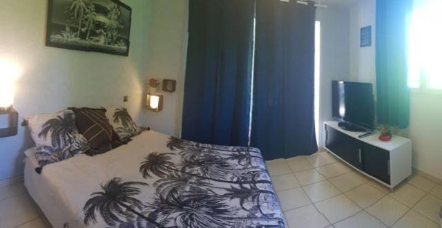 Les Chenes Chez Jo Et Aime Bed & Breakfast Regusse Exterior photo